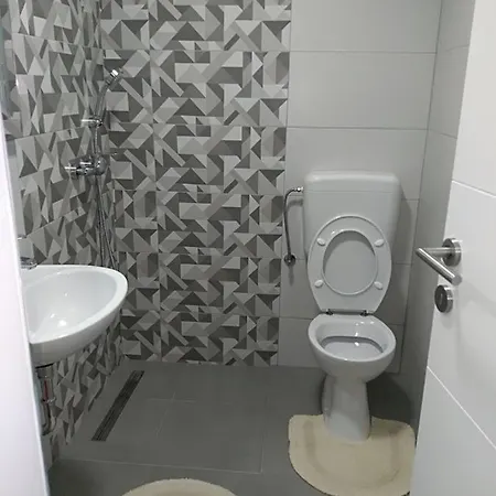 Apartman-stan Na Dan -stolac Apartamento *
